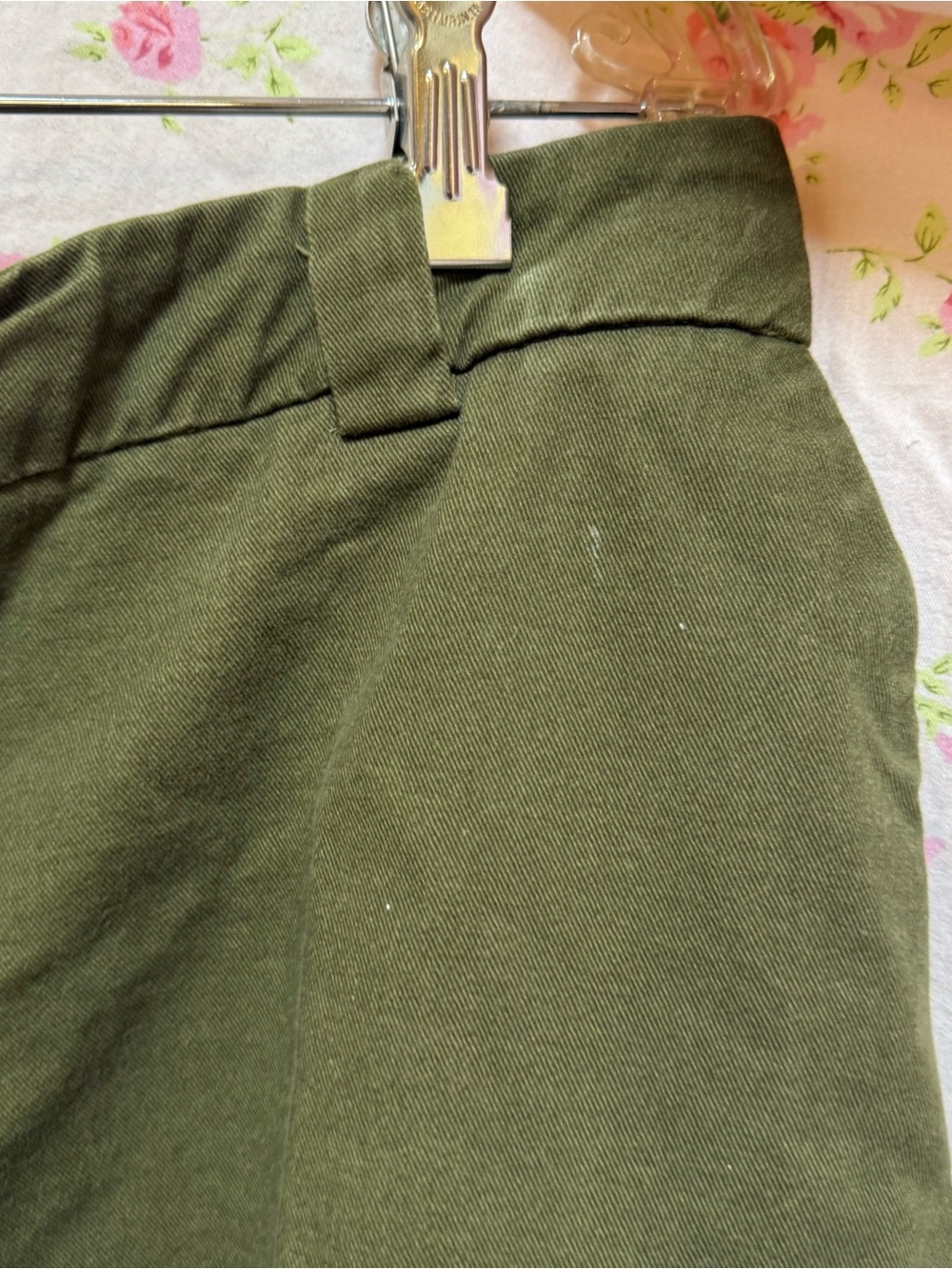 Fashion Nova Olive Green Cargo Jogger Pants - Picture 4 of 6
